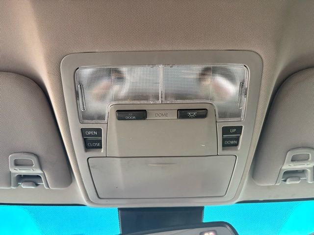 Used 2018 Toyota Avalon XLE Premium image 24