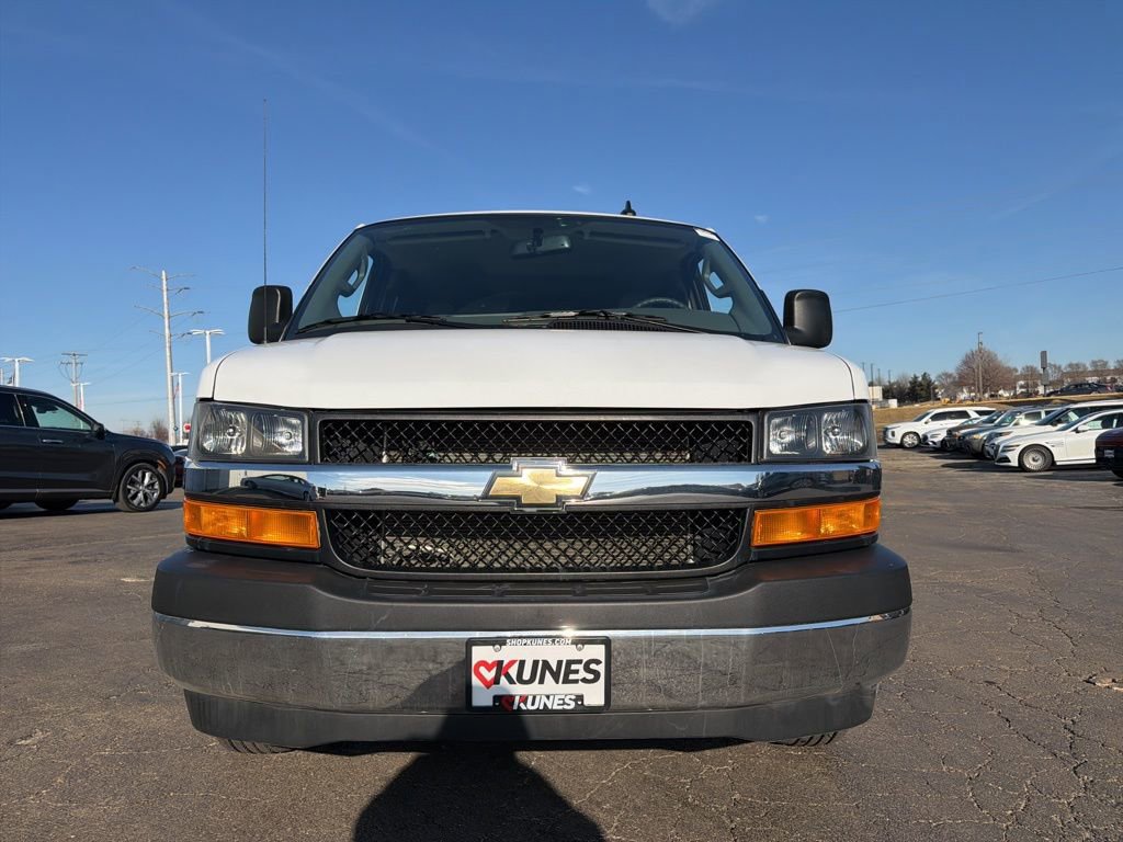 Used 2024 Chevrolet Express 3500 LS w/ Chrome Appearance Package image 10