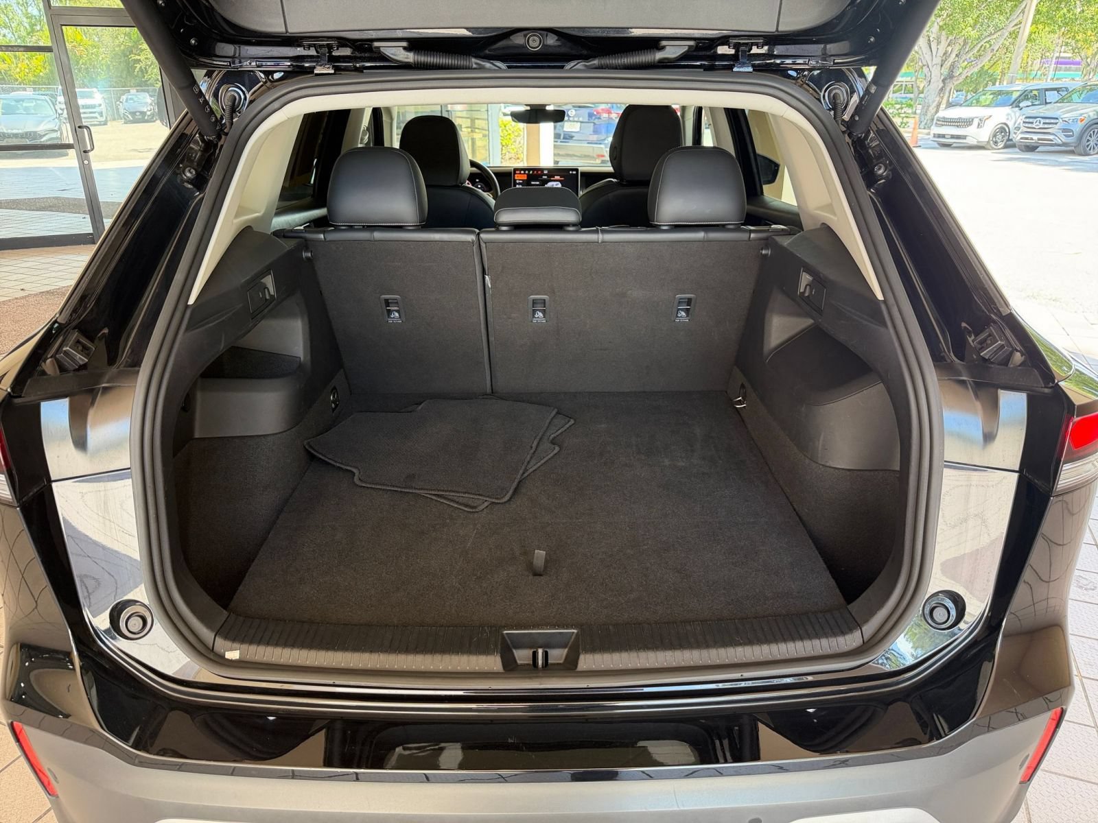Used 2026 Volkswagen Tiguan SE FWD image 26