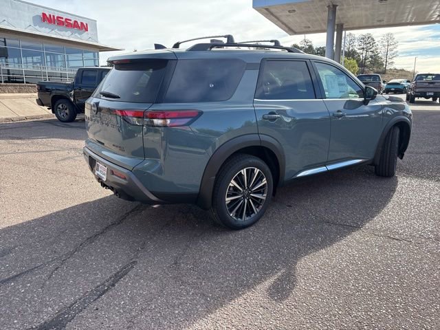 New 2026 Nissan Pathfinder Platinum w/ Cargo Package AWD/4WD image 6