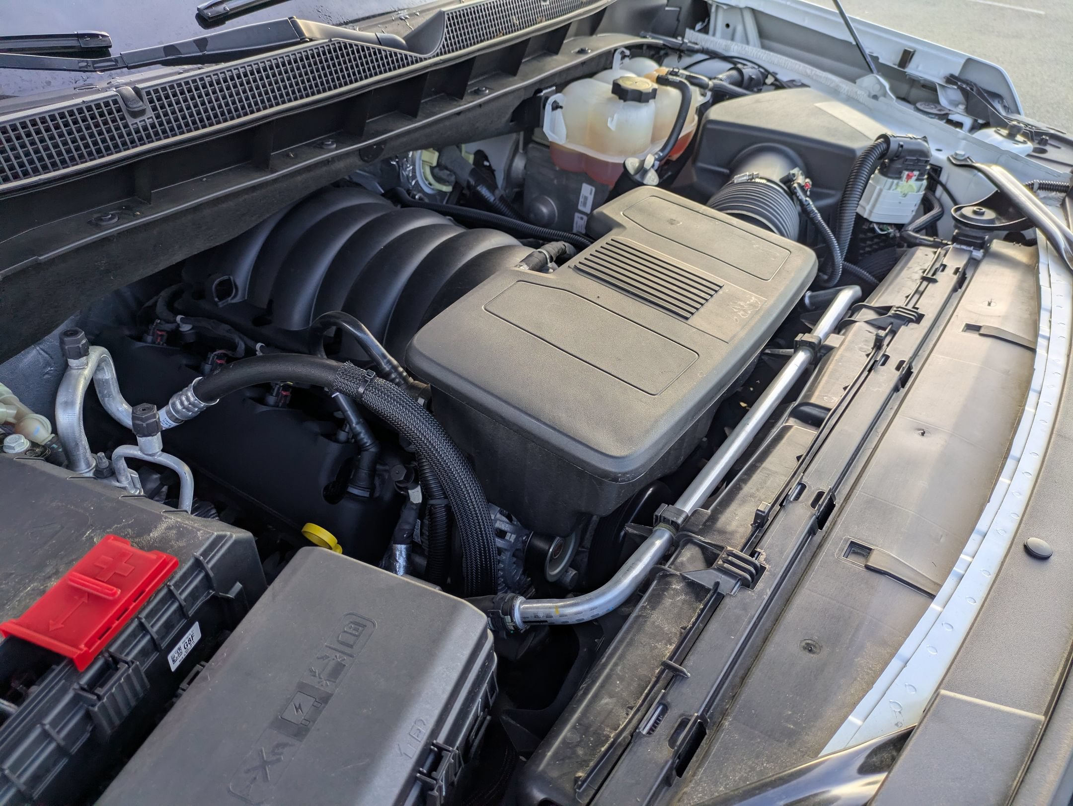 Used 2024 Chevrolet Tahoe Premier AWD/4WD image 41