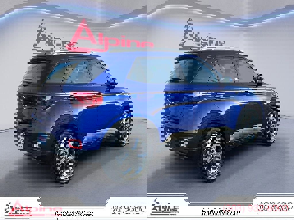 Used 2025 Hyundai Venue SEL image 5