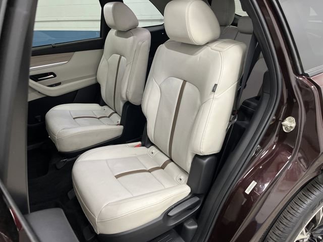 Used 2024 MAZDA CX-90 Plug-In Hybrid w/ Premium Plus image 32