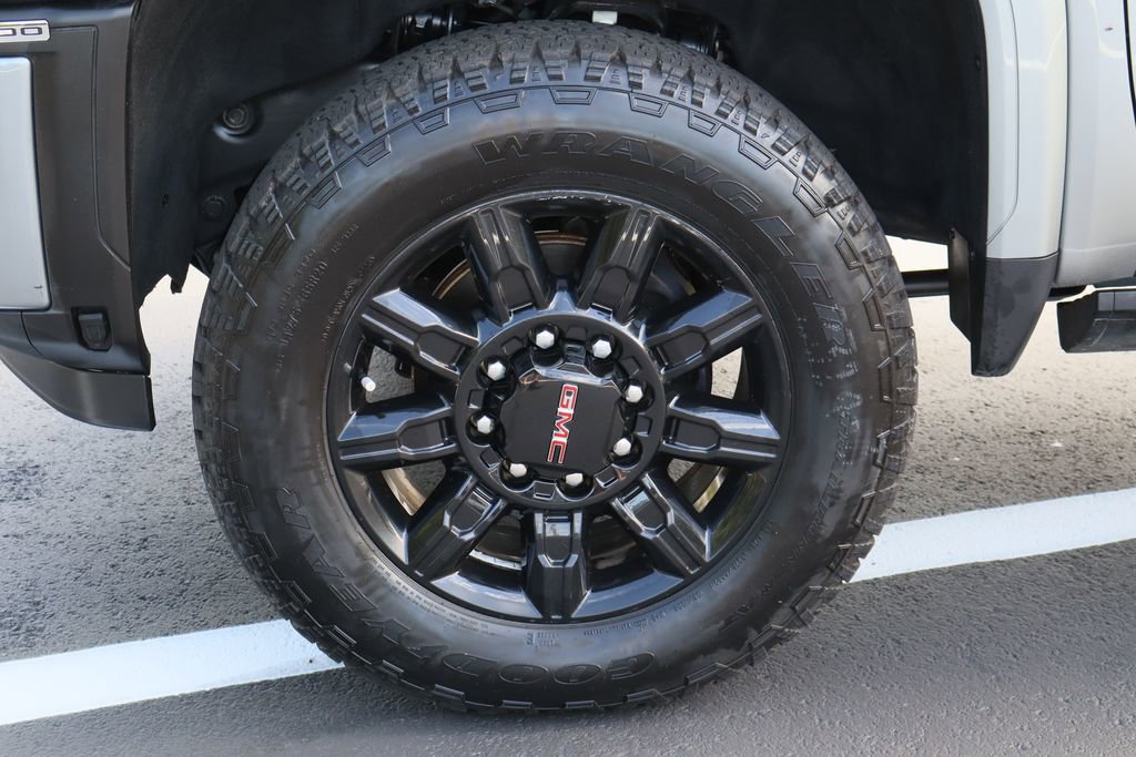 Used 2024 GMC Sierra 2500 AT4 w/ AT4 Premium Plus Package AWD/4WD image 35