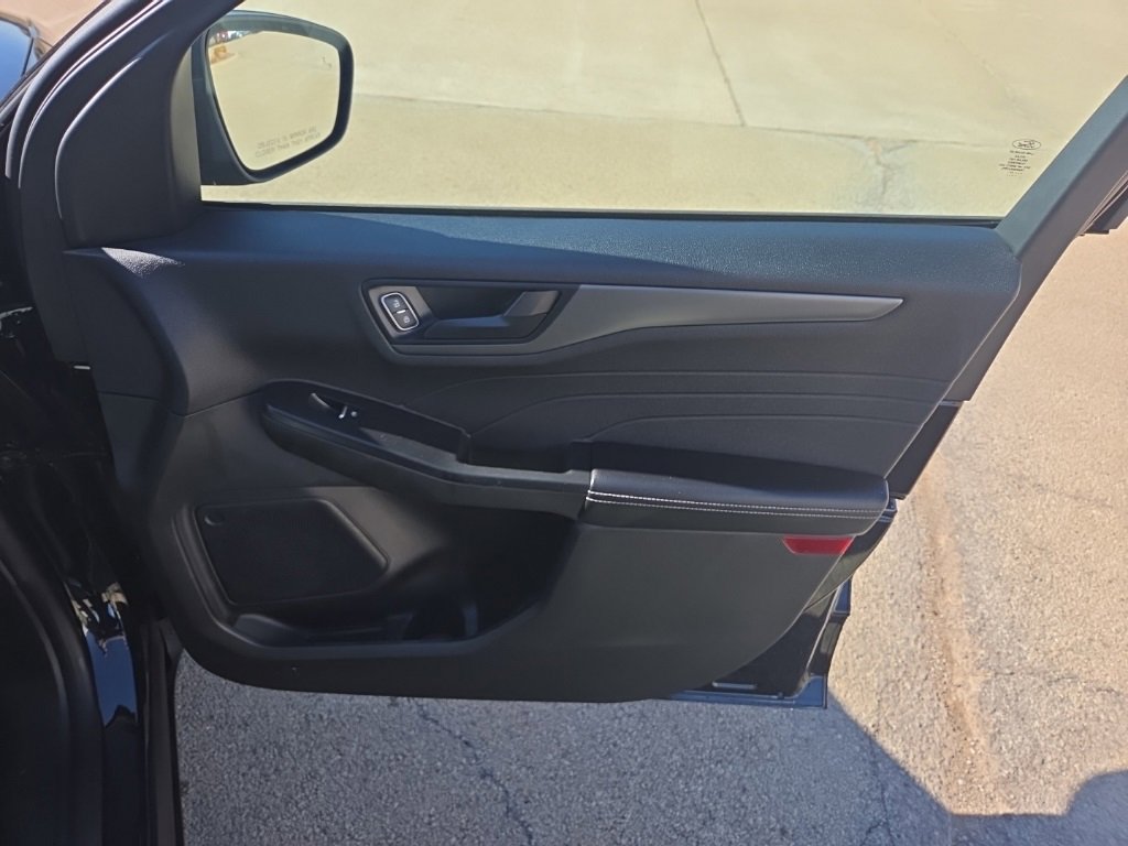 Used 2024 Ford Escape Active image 15