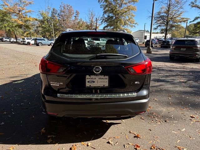 Used 2017 Nissan Rogue Sport SL image 19