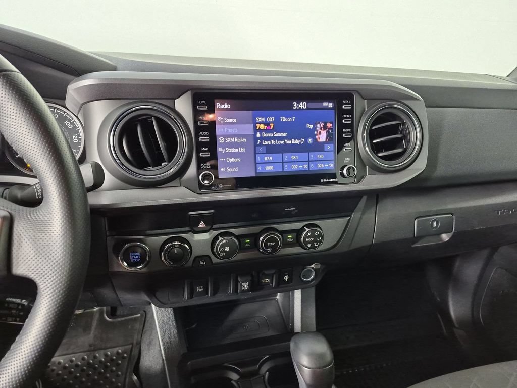 Used 2020 Toyota Tacoma TRD Off-Road AWD/4WD image 24