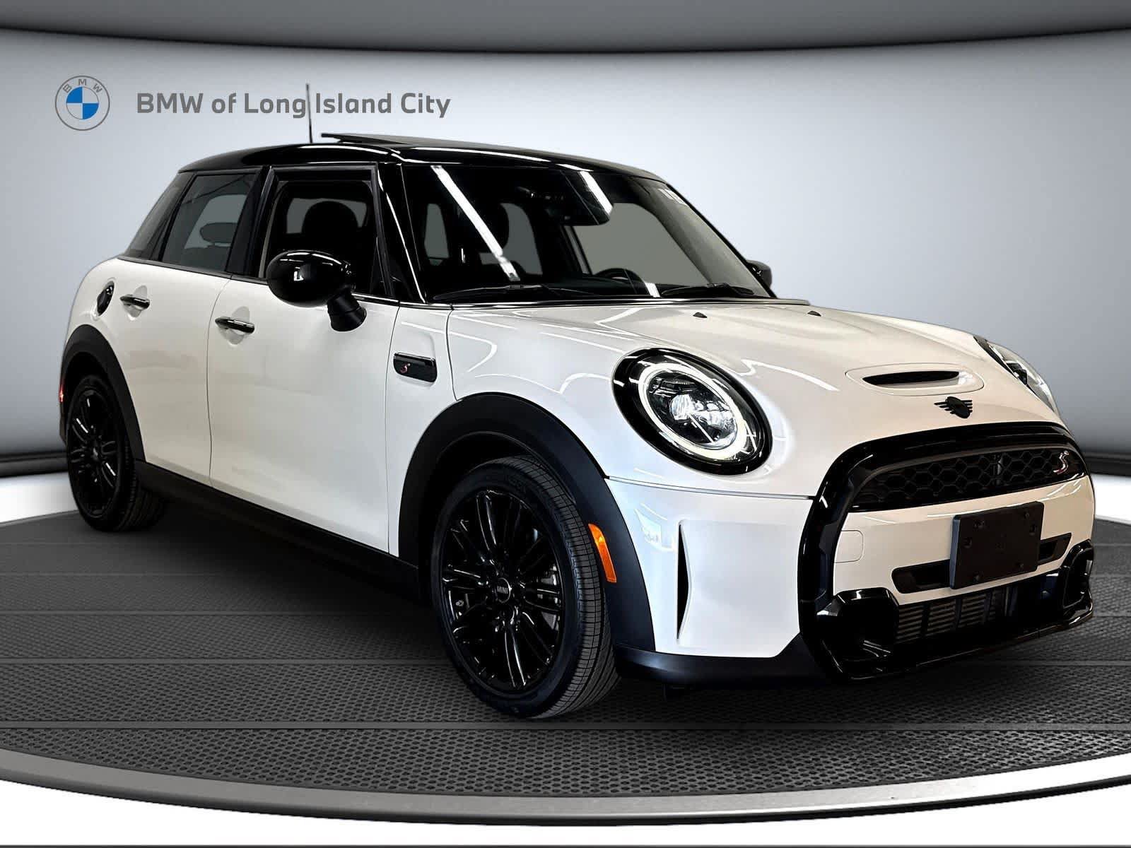 Used 2024 MINI Cooper S w/ Signature Upholstery Package FWD image 3
