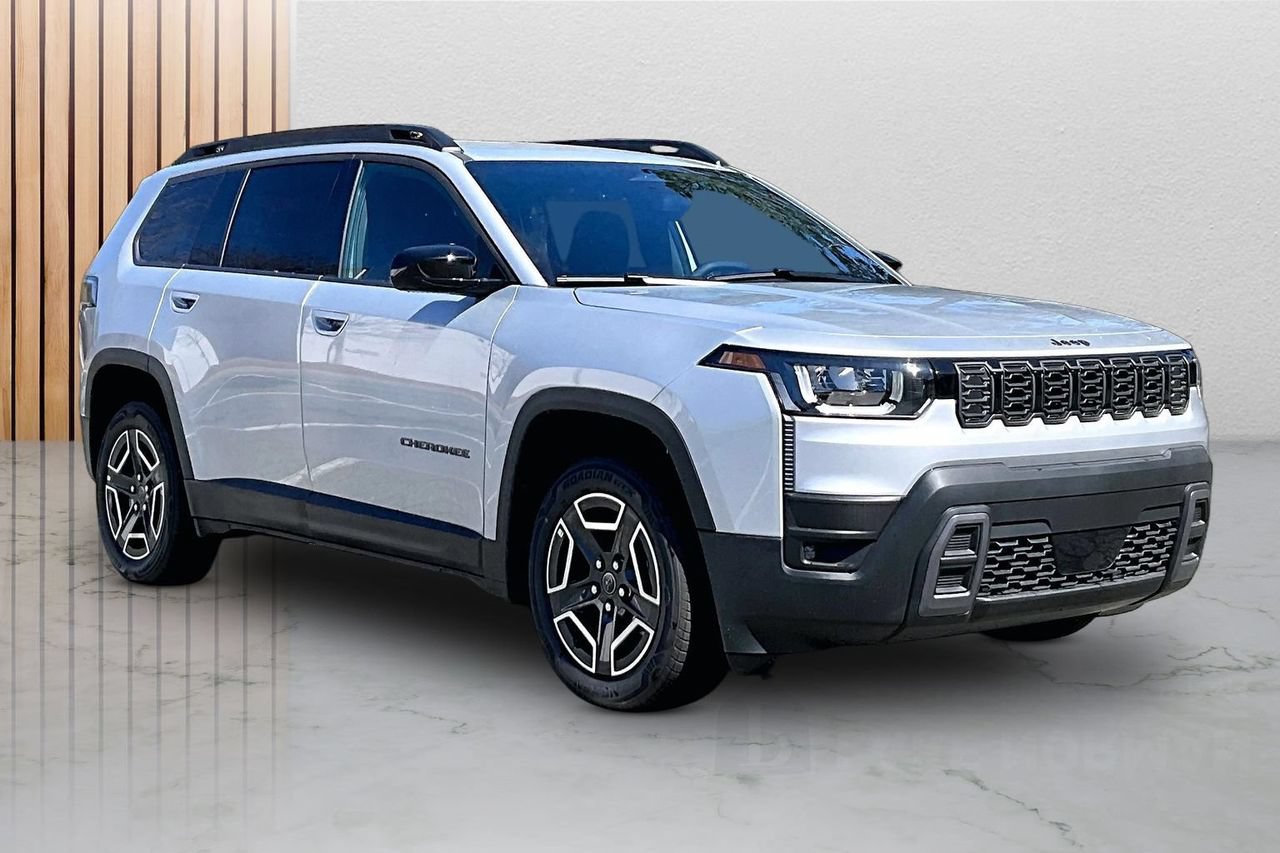 New 2026 Jeep Cherokee Laredo AWD/4WD image 2