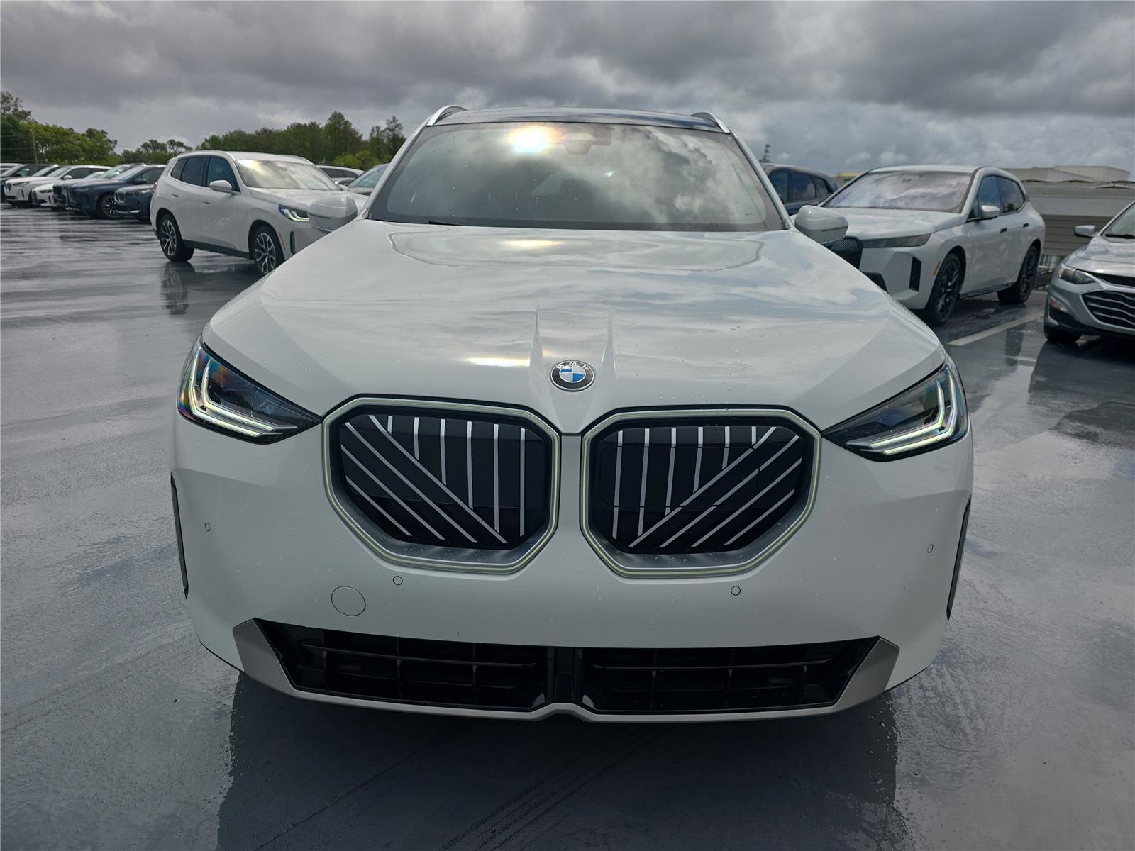 Certified 2025 BMW X3 xDrive30i image 2