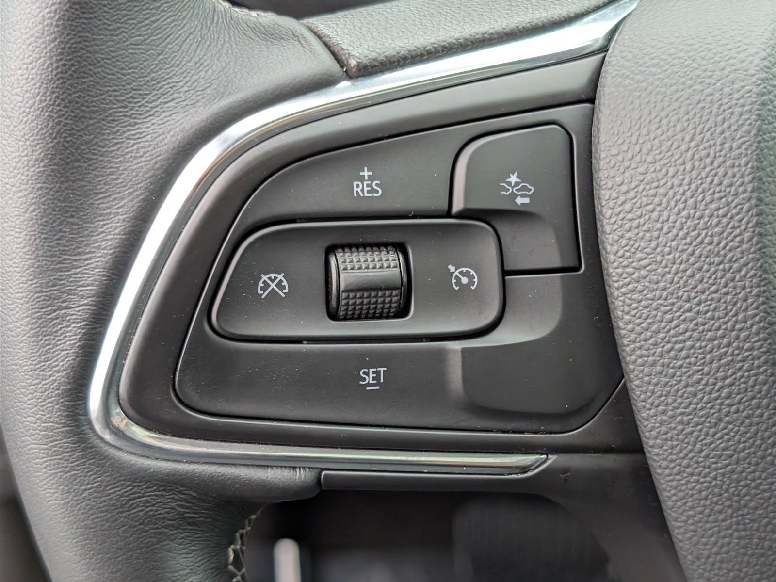 Used 2023 Buick Encore GX Select w/ Experience Buick Package AWD/4WD image 23