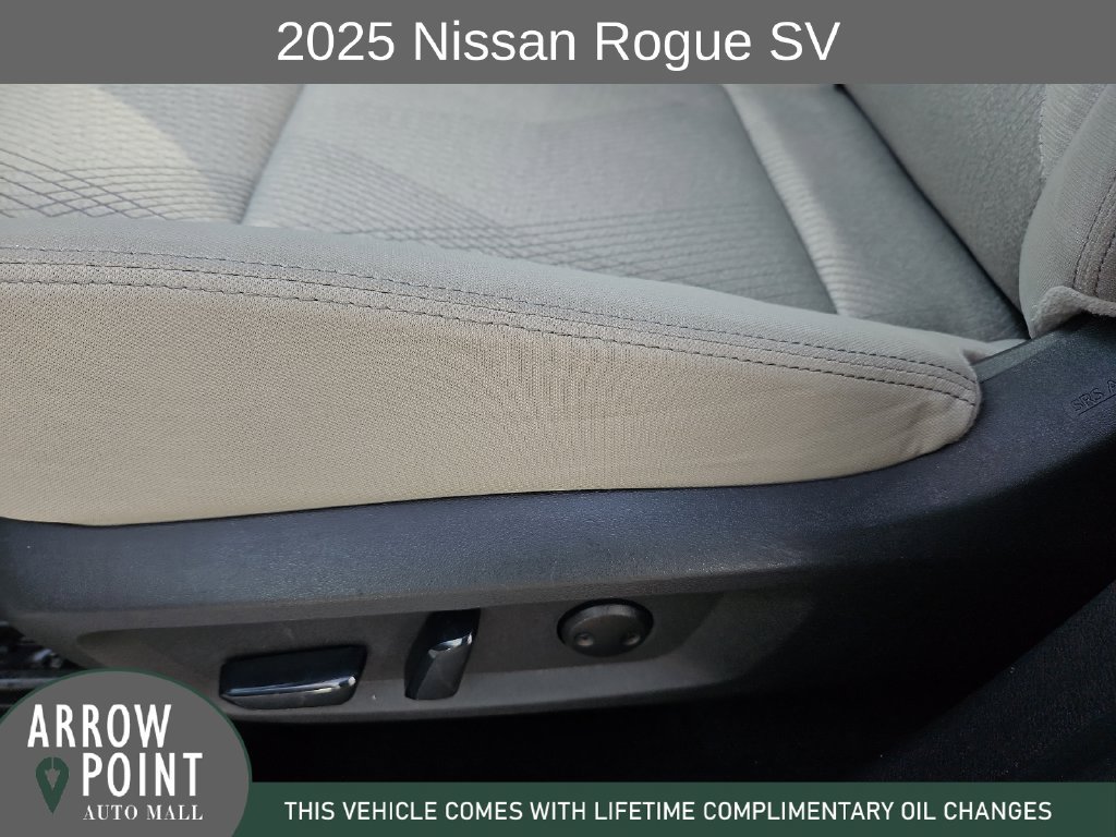 Used 2025 Nissan Rogue SV FWD image 23