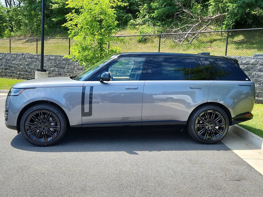New 2026 Land Rover Range Rover Long Wheelbase SE AWD/4WD image 6