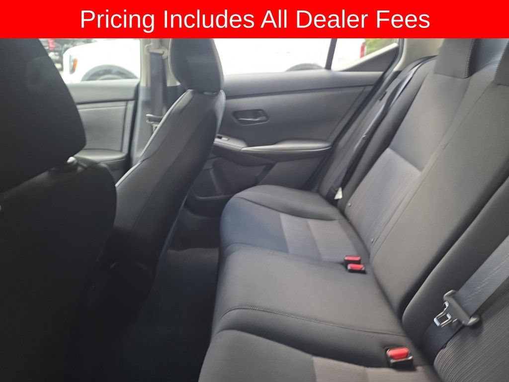 Used 2025 Nissan Sentra SV FWD image 14