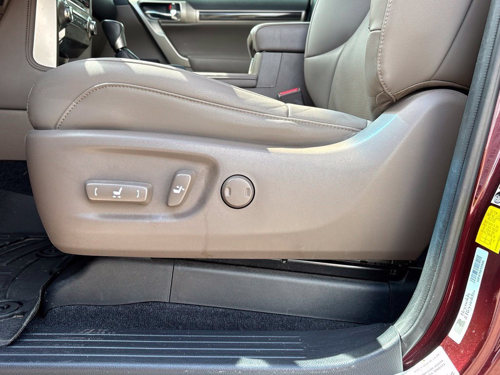 Used 2020 Lexus GX 460 Premium AWD/4WD image 14