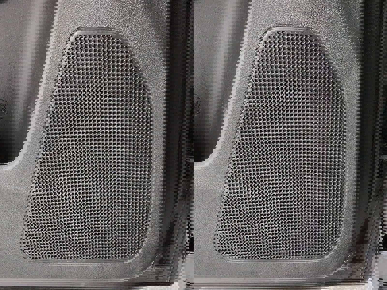 Certified 2019 Jeep Cherokee Trailhawk w/ Cold Weather Group image 30