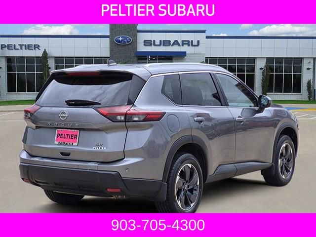 Used 2024 Nissan Rogue SV w/ SV Premium Package FWD image 6