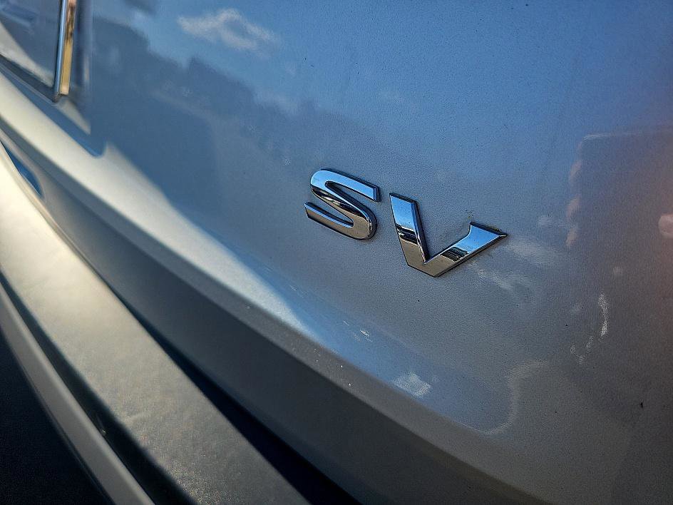 Used 2021 Nissan Rogue SV image 9