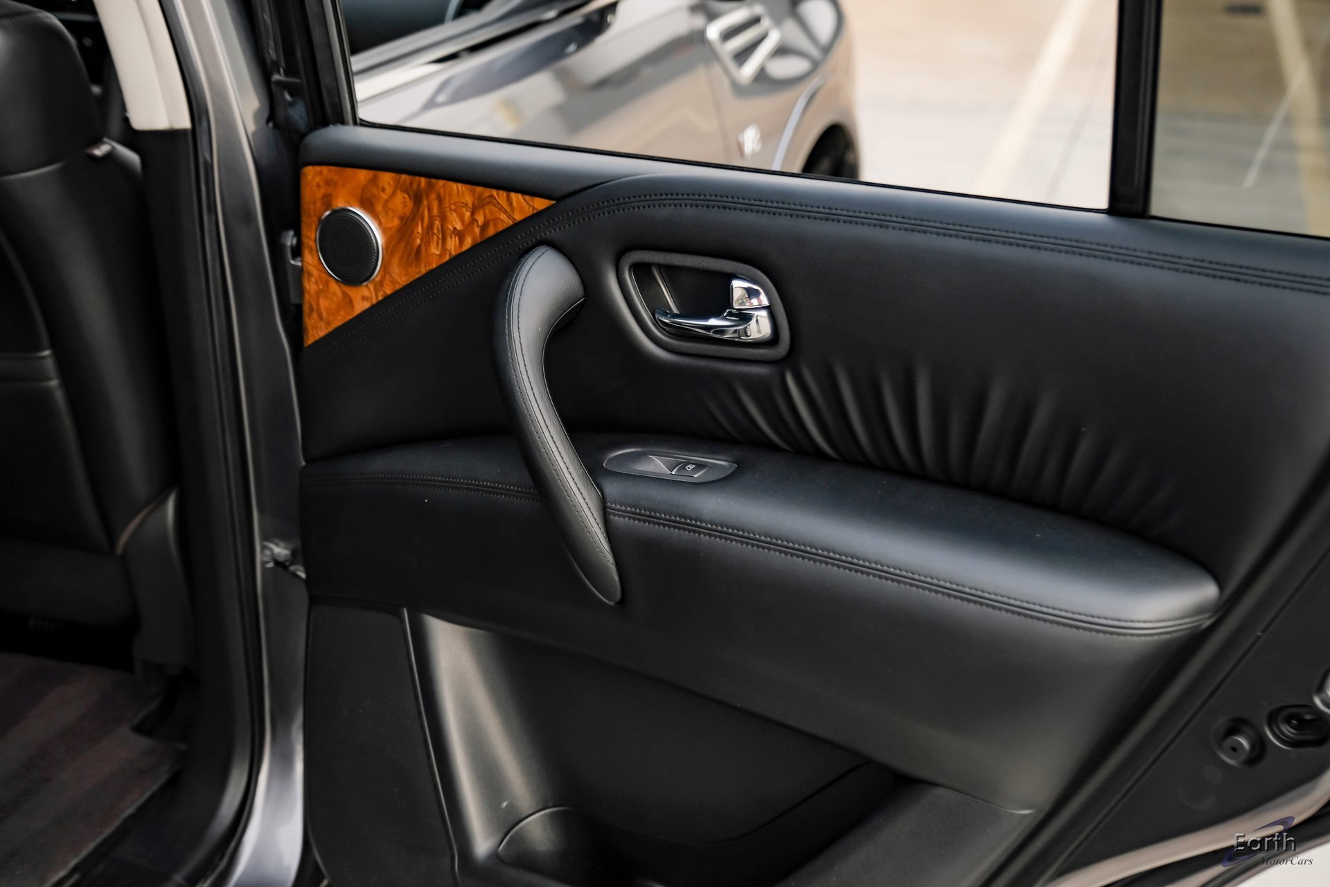 Used 2021 Nissan Armada SL w/ Captain's Chairs Package image 87