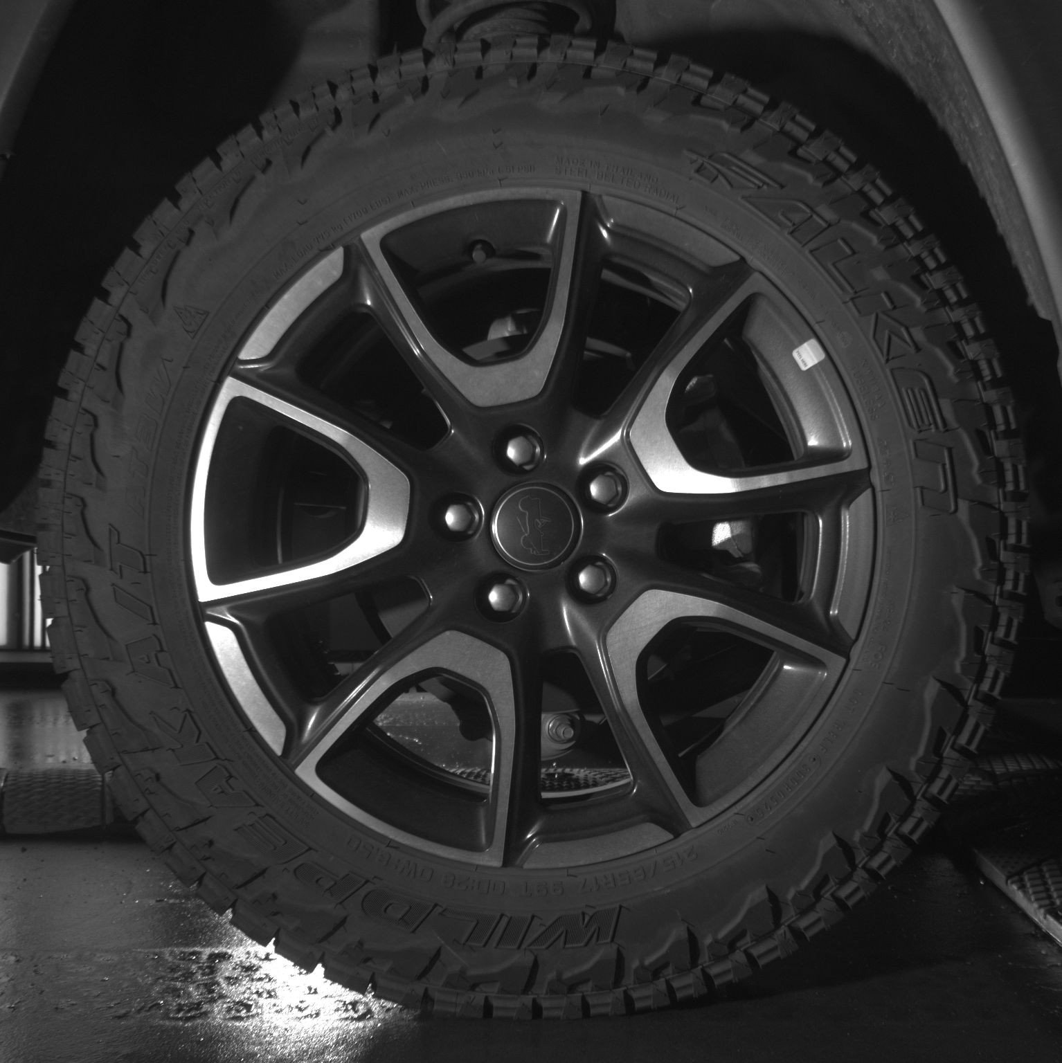Used 2025 Jeep Compass Trailhawk AWD/4WD image 15