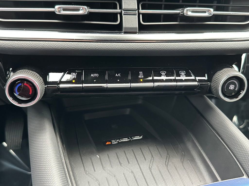 New 2026 Chevrolet Equinox EV LT image 27