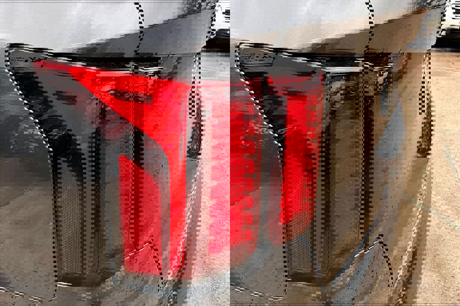 Used 2022 Kia Sorento EX w/ Panoramic Sunroof Package image 28