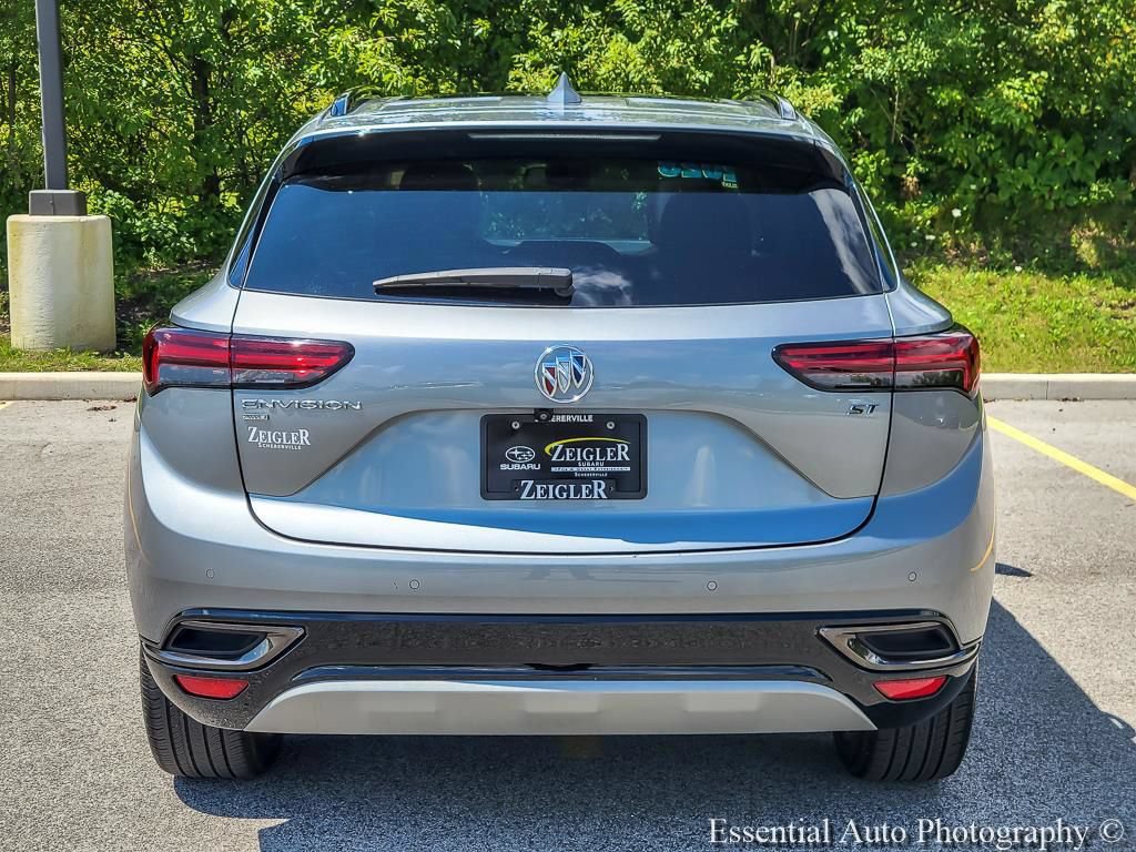 Used 2023 Buick Envision Essence w/ Sport Touring Package AWD/4WD image 5