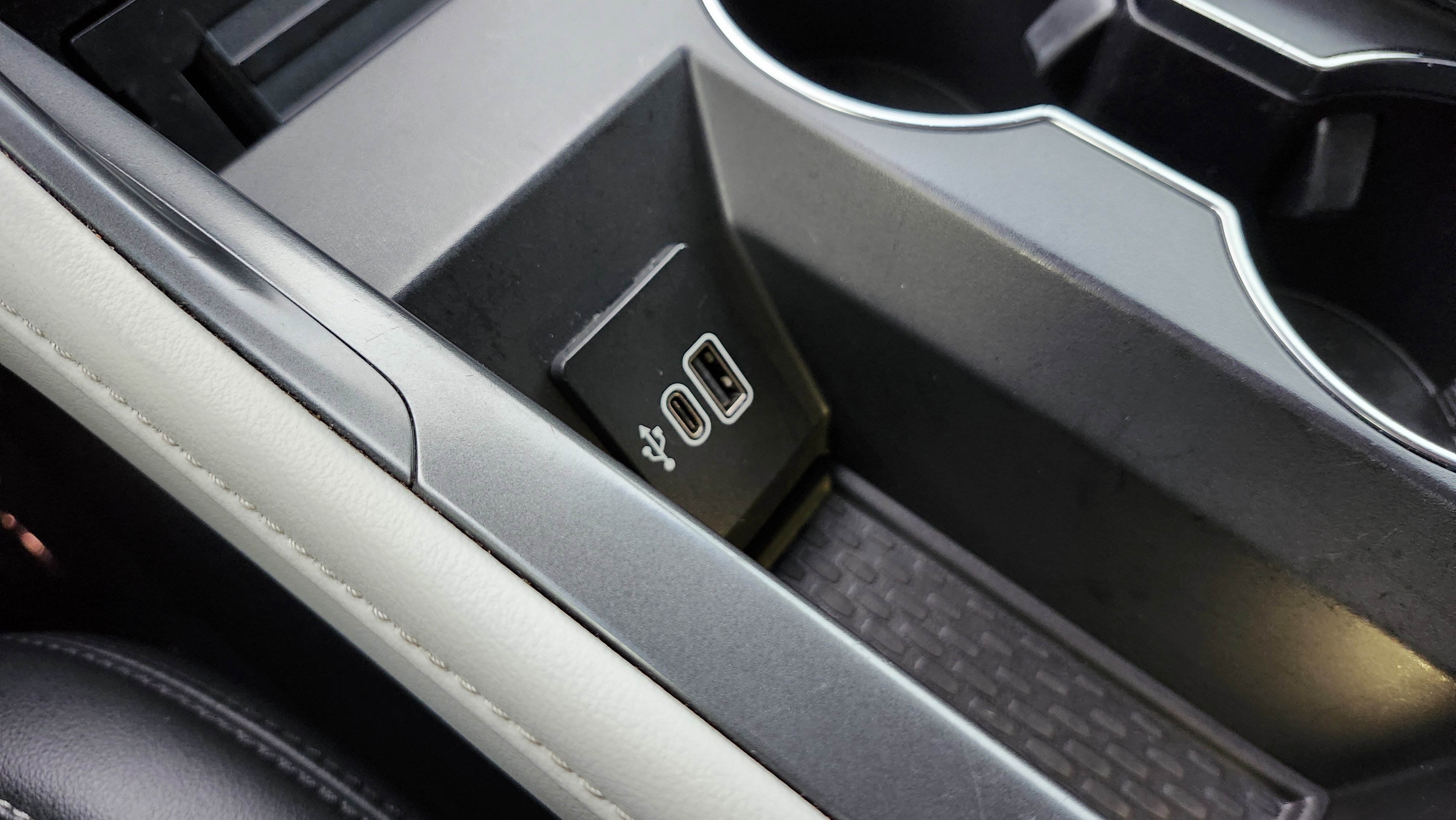 Used 2024 Lincoln Nautilus Reserve image 10