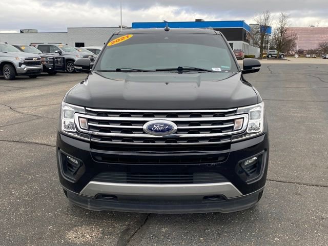 Used 2021 Ford Expedition XLT image 2