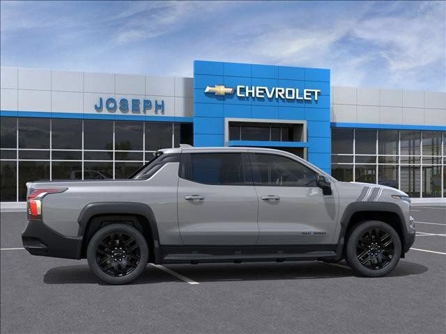 New 2026 Chevrolet Silverado EV LT w/ LPO, Dark Package Plus AWD/4WD image 7