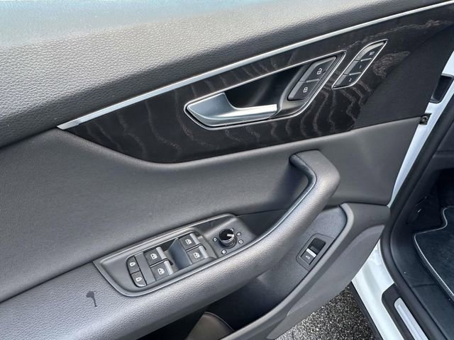 Used 2023 Audi Q8 Premium w/ Convenience Package image 19
