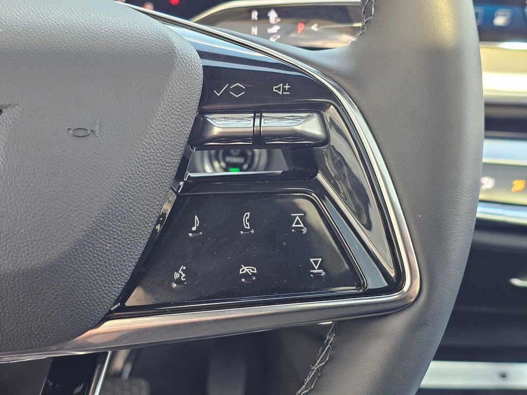 Used 2025 Cadillac Lyriq Sport image 26