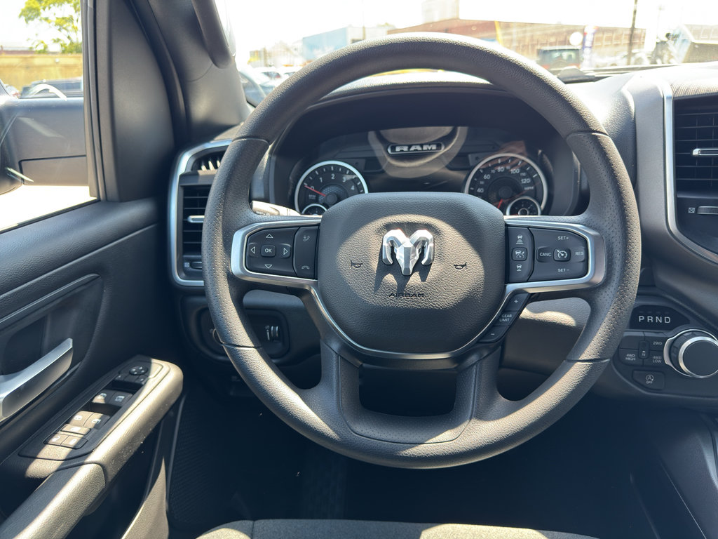 New 2026 RAM 1500 Express AWD/4WD image 24