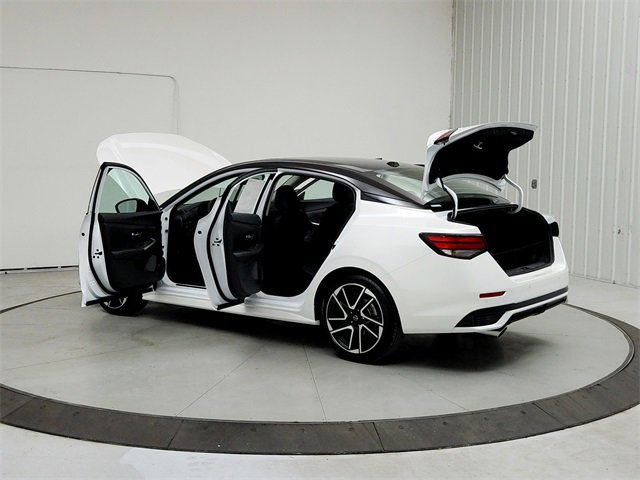 New 2025 Nissan Sentra SR w/ SR Premium Package image 13