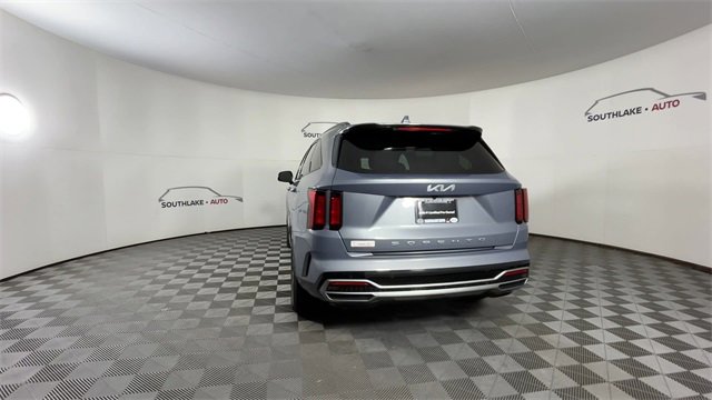 Certified 2022 Kia Sorento S w/ Panoramic Sunroof Package image 7