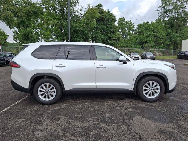 Certified 2025 Toyota Grand Highlander FWD image 28