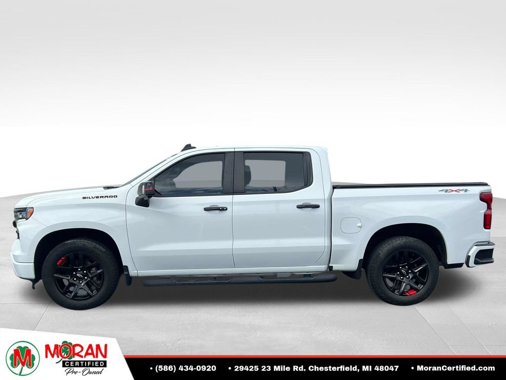 Used 2022 Chevrolet Silverado 1500 RST w/ Redline Edition AWD/4WD image 2