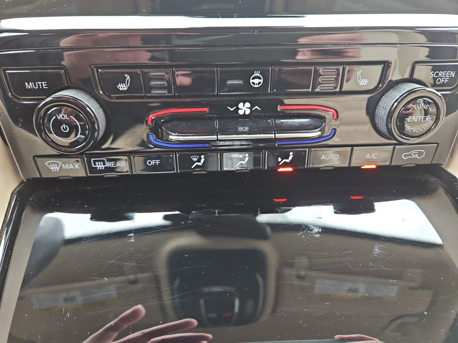 Used 2022 Jeep Grand Cherokee L Limited image 28