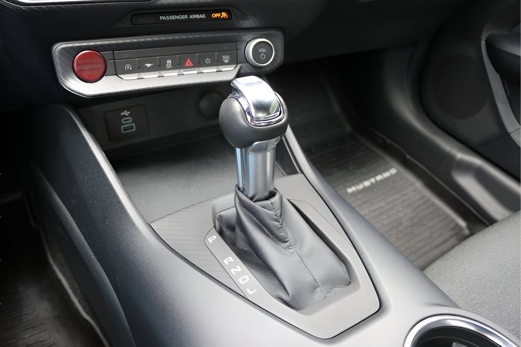 Used 2024 Ford Mustang Coupe RWD image 23