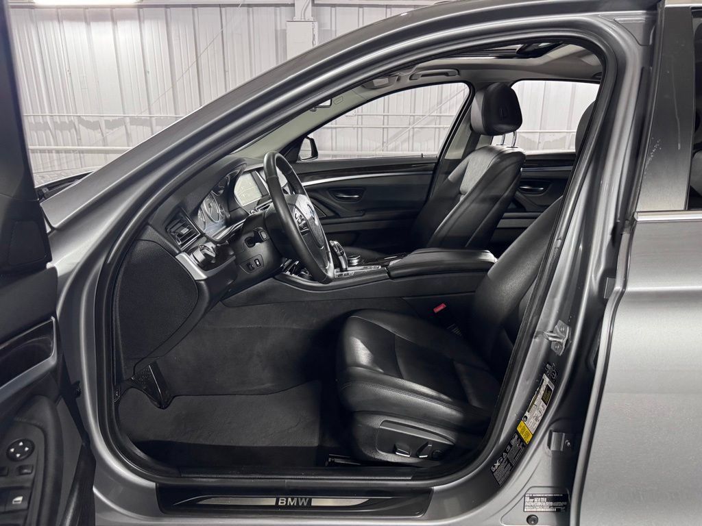 Used 2014 BMW 528i xDrive Sedan AWD/4WD image 41