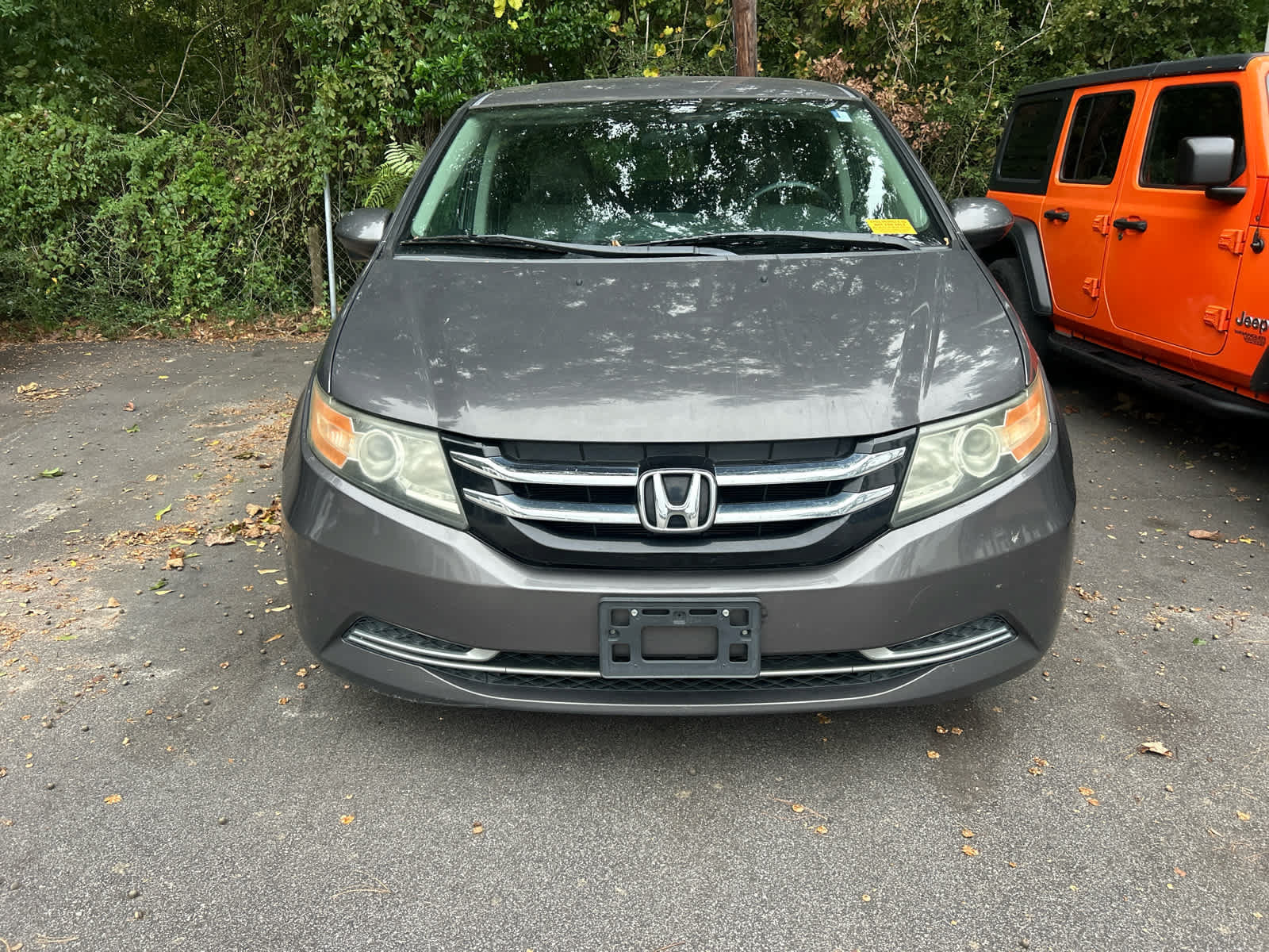 Used 2016 Honda Odyssey SE image 2