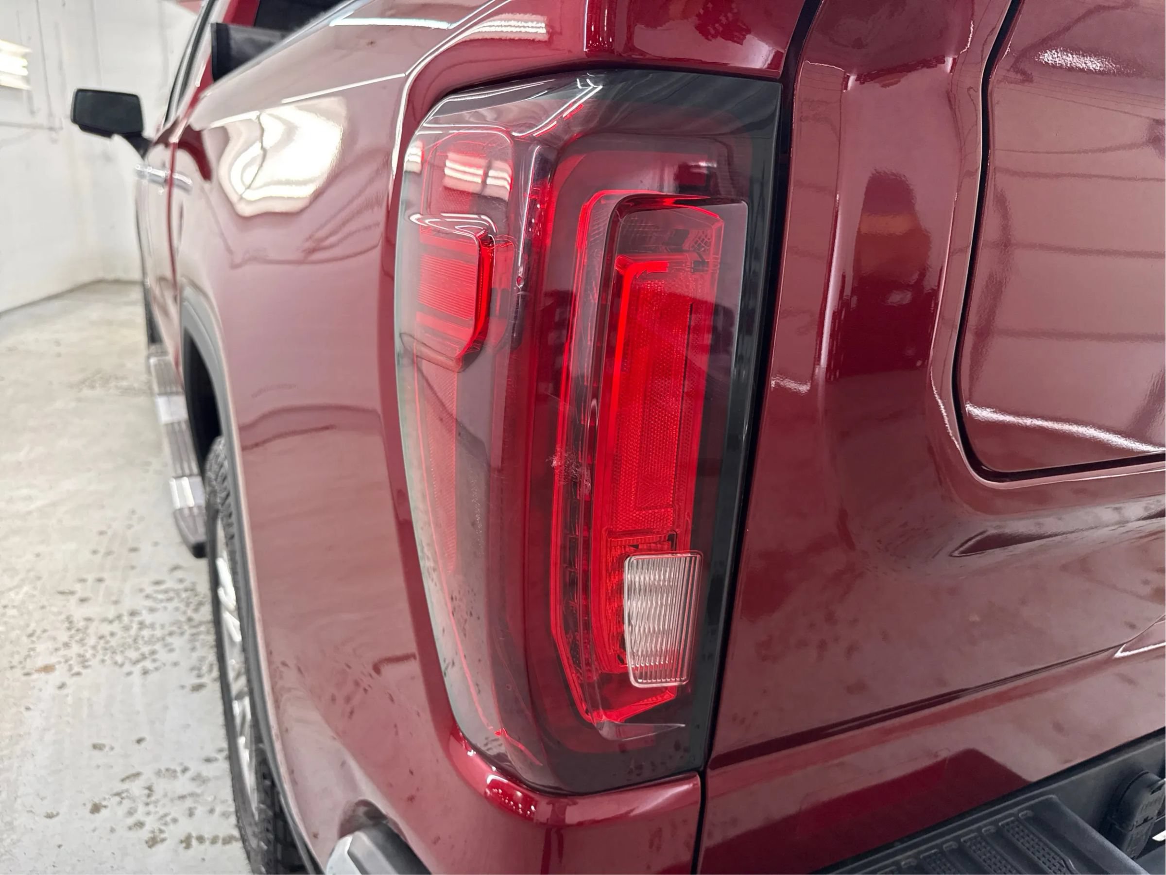 Used 2022 GMC Sierra 1500 Denali w/ Driver Alert Package II AWD/4WD image 33