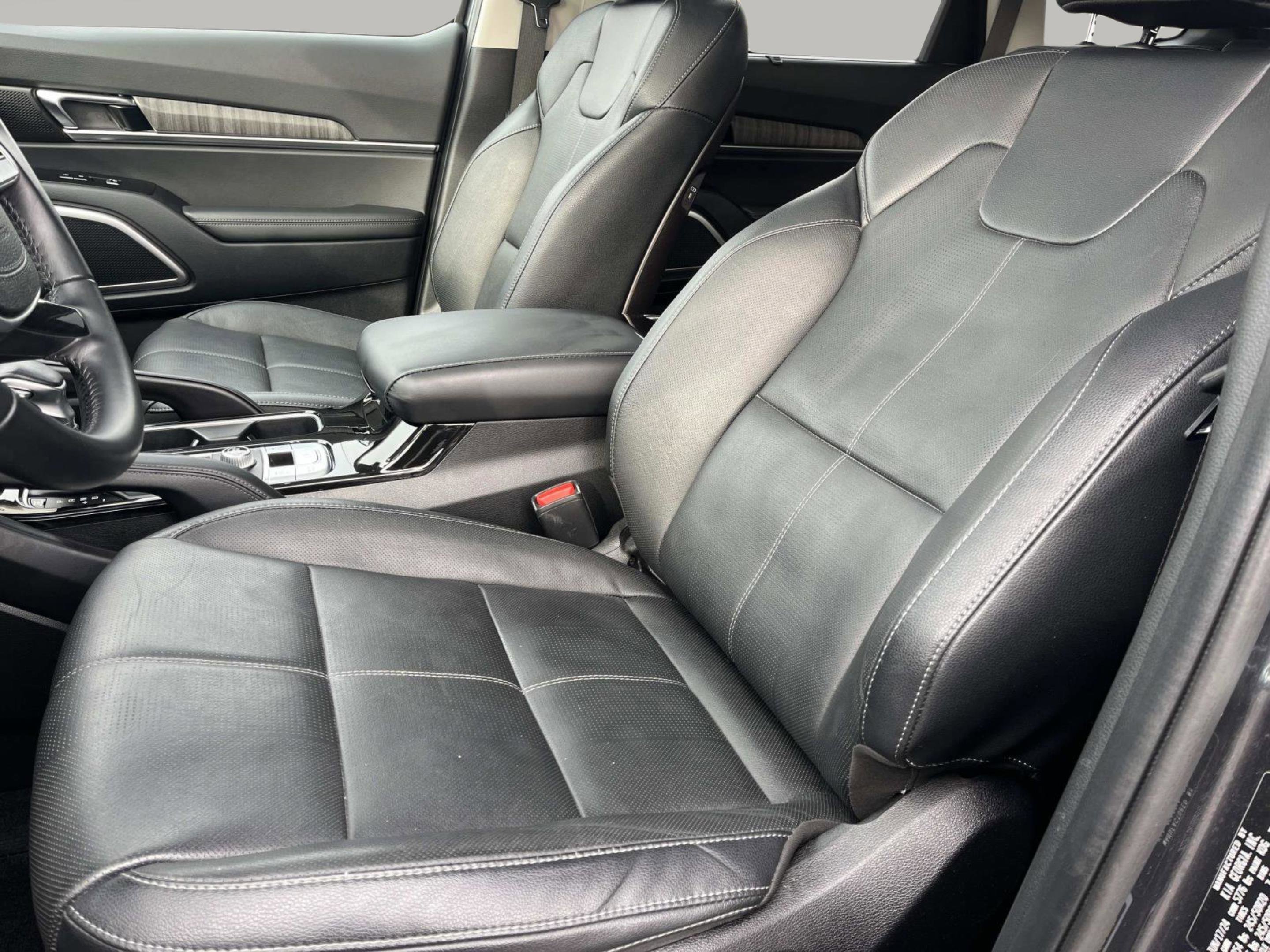 Used 2024 Kia Telluride EX image 34