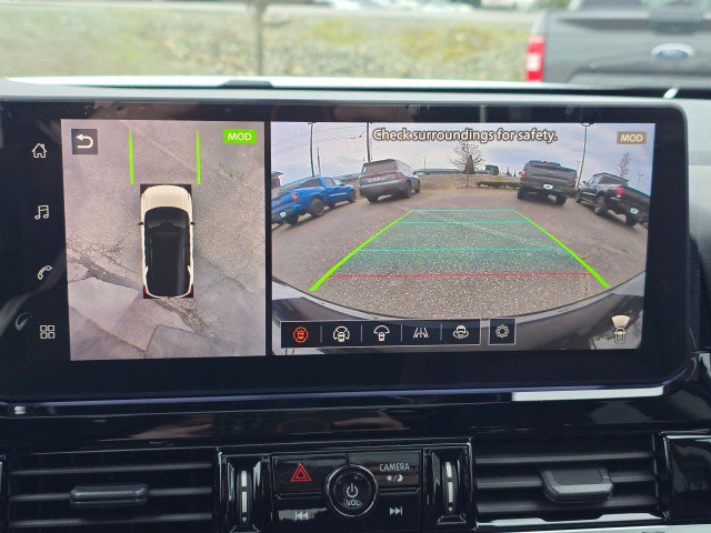 New 2026 Nissan Pathfinder SL image 35