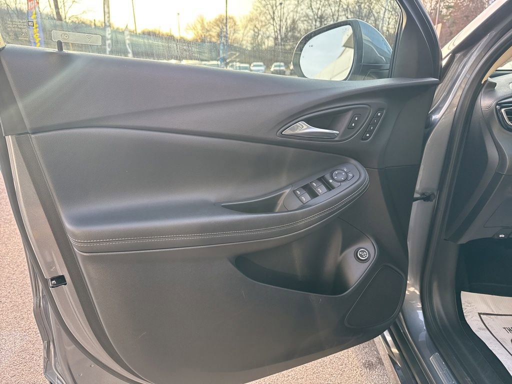 Used 2021 Buick Encore GX Essence w/ Advanced Technology Package image 20