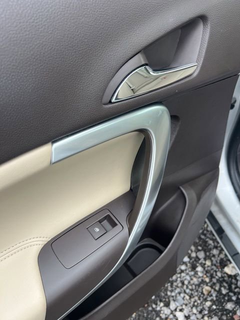 Used 2012 Buick Regal Premium FWD image 13