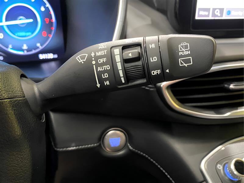 Used 2023 Hyundai Santa Fe Limited image 13