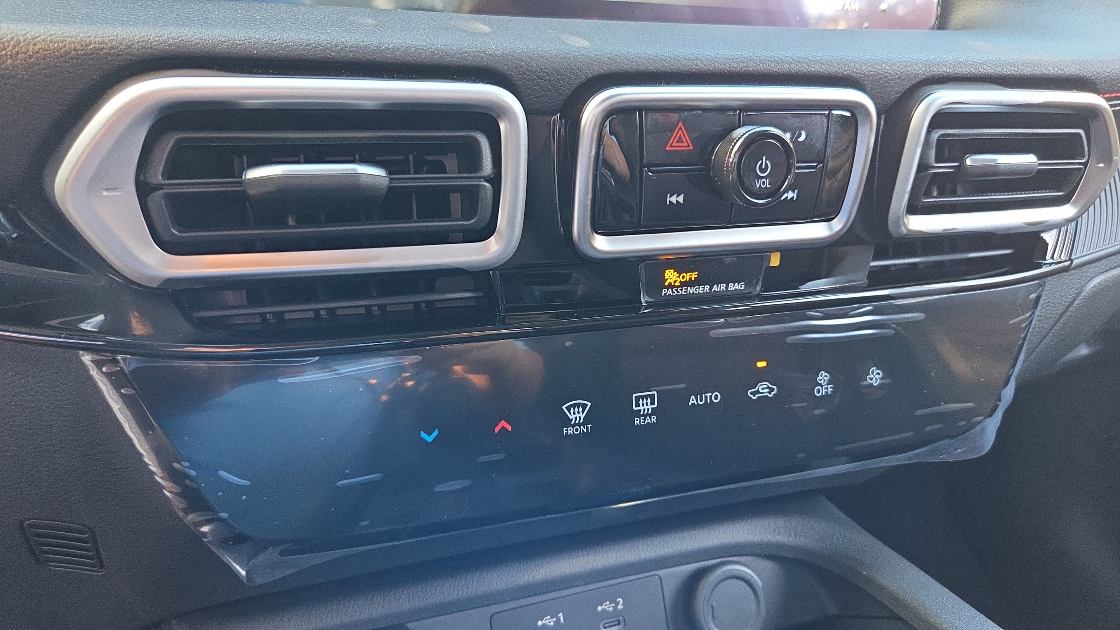 New 2027 Nissan Sentra SR w/ Floor Mat Package FWD image 21