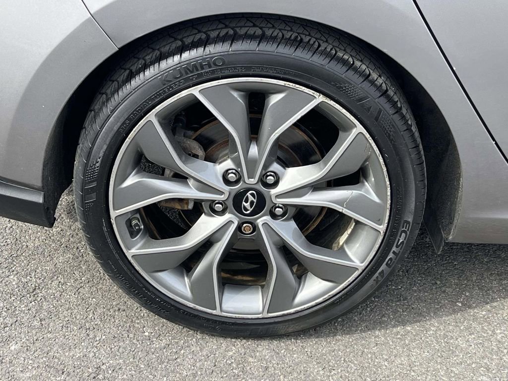 Used 2020 Hyundai Elantra GT N Line w/ Tech Package 03 FWD image 9