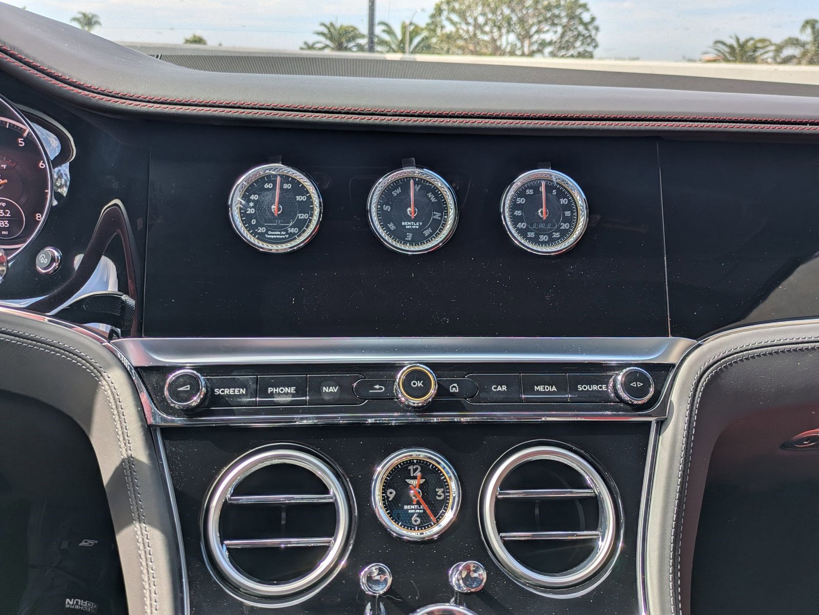 Certified 2024 Bentley Continental GT V8 image 19